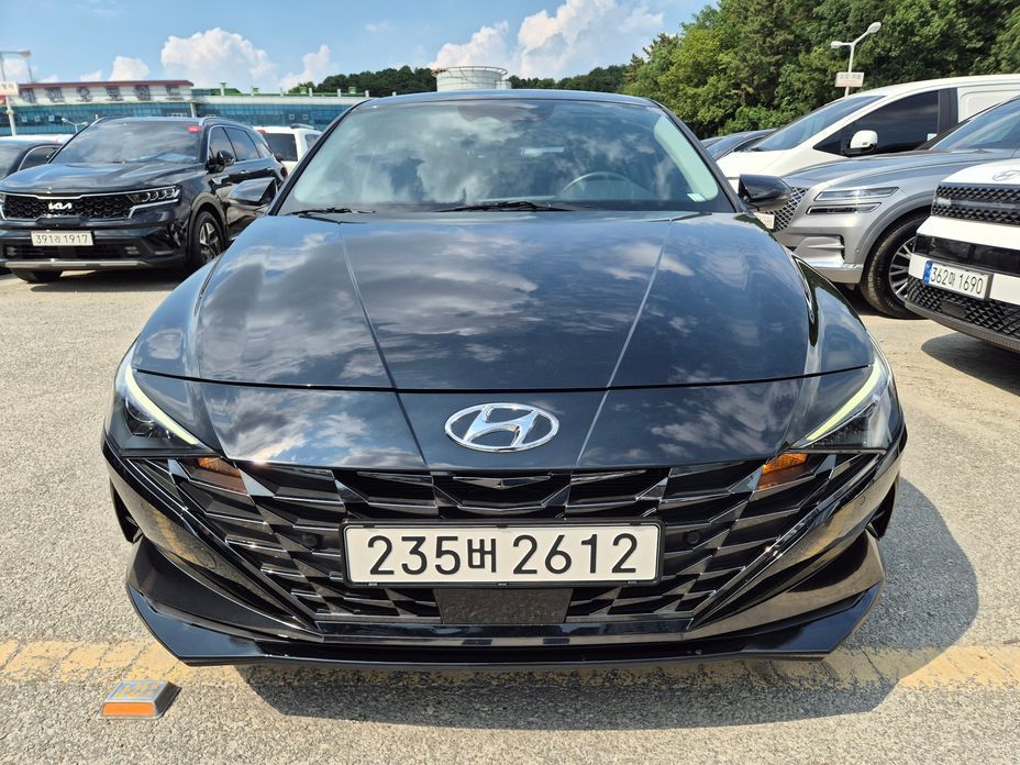 Hyundai AVANTE 2023