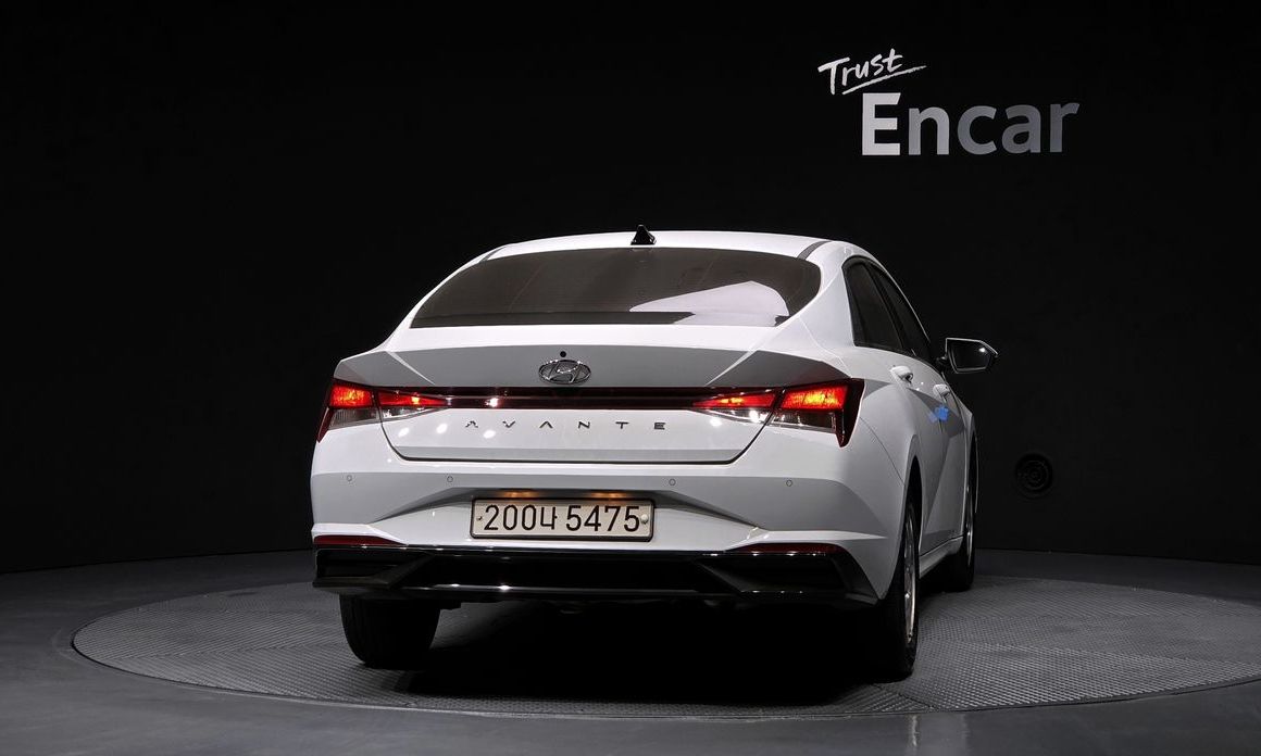 Hyundai AVANTE 2021