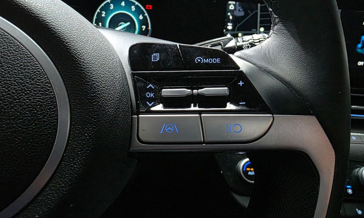 Hyundai AVANTE 2021