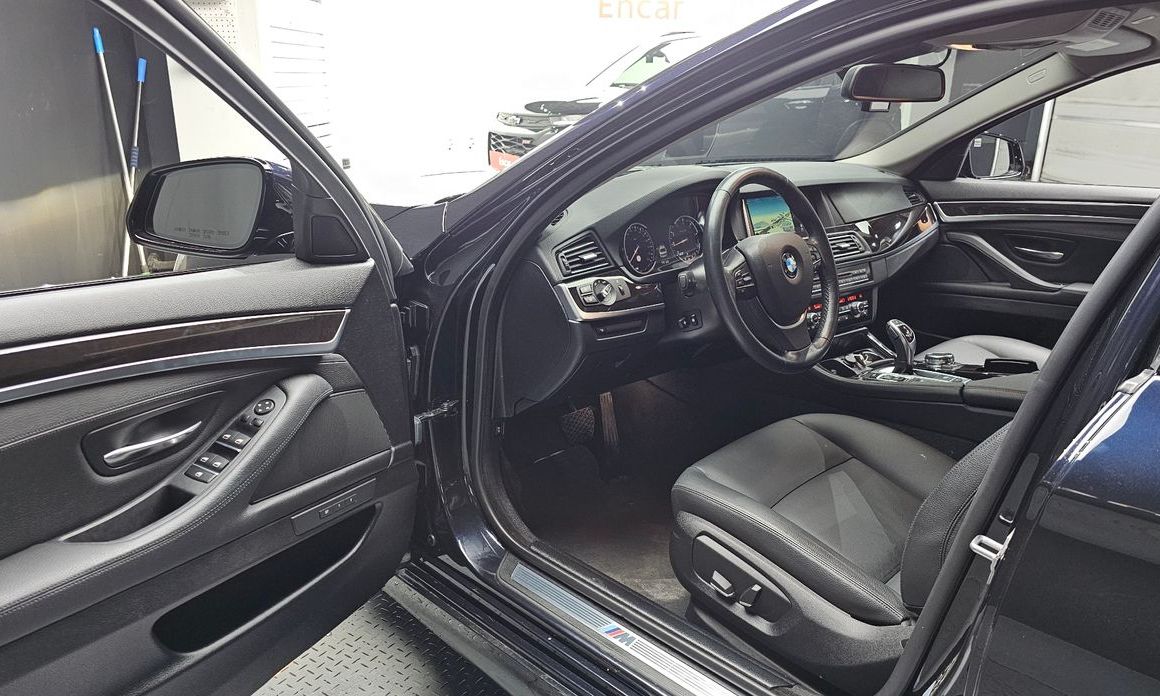 BMW 5-Series 2016