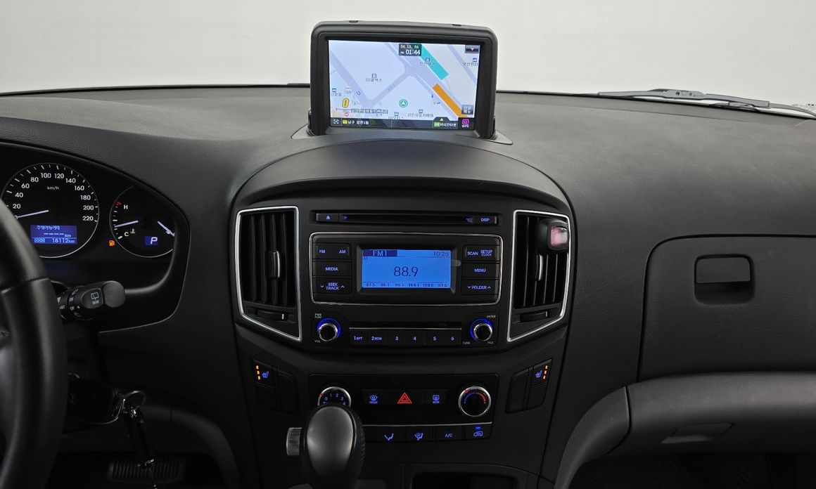 Hyundai Starex 2021