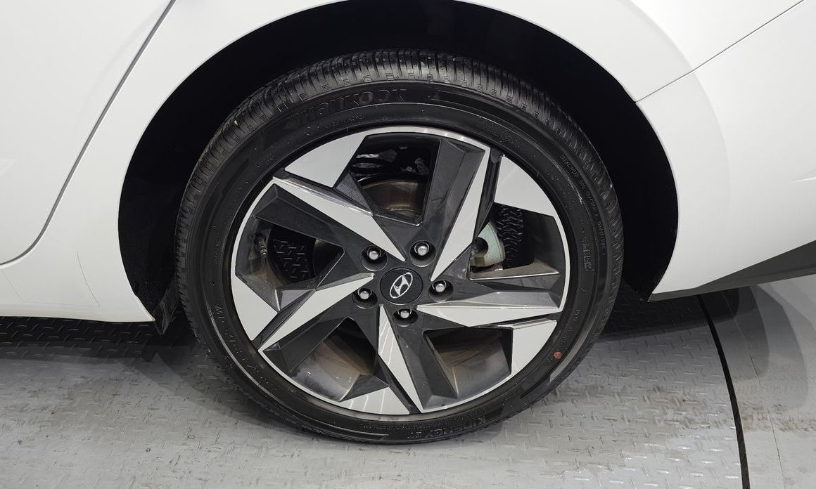 Hyundai AVANTE 2021