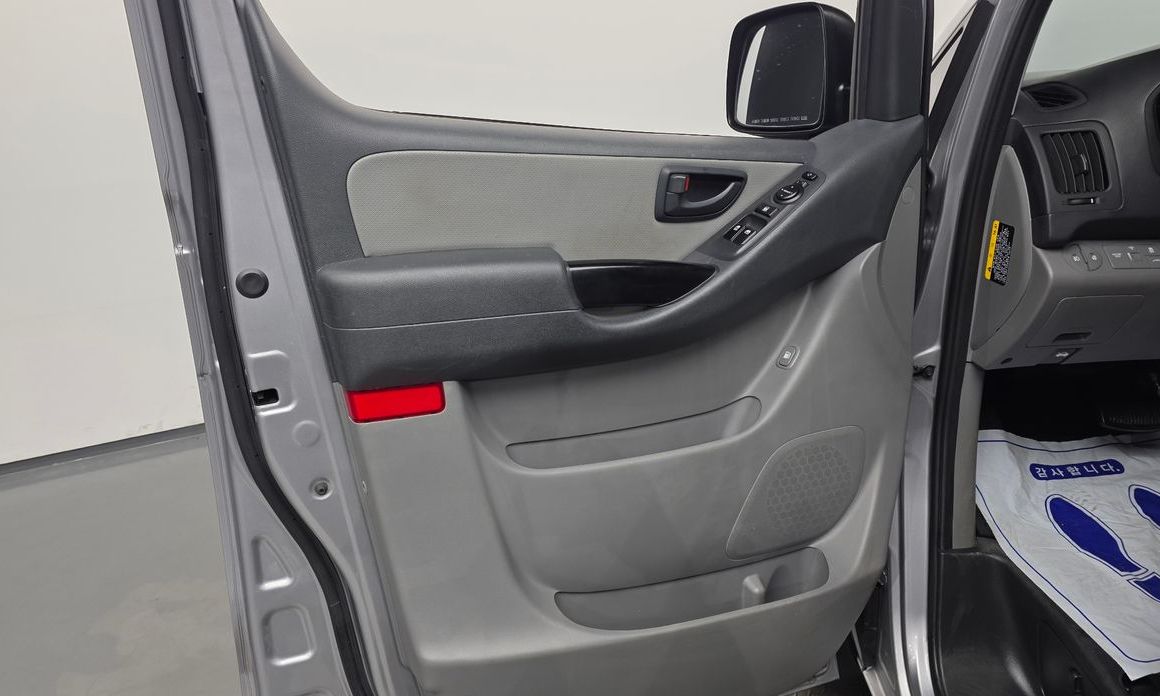 Hyundai Starex 2021