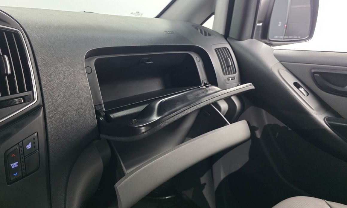 Hyundai Starex 2021