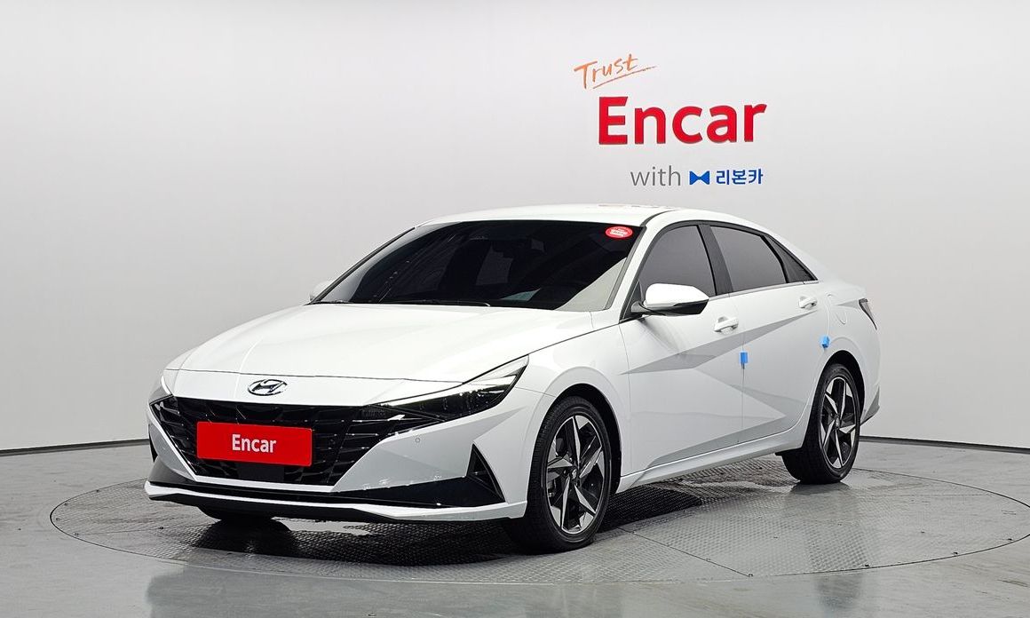 Hyundai AVANTE 2021