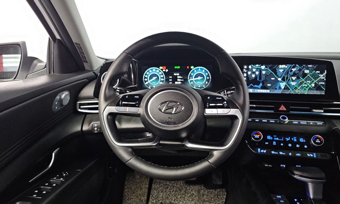 Hyundai AVANTE 2021