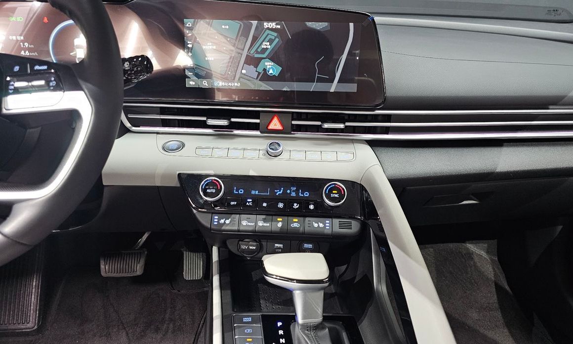 Hyundai AVANTE 2023