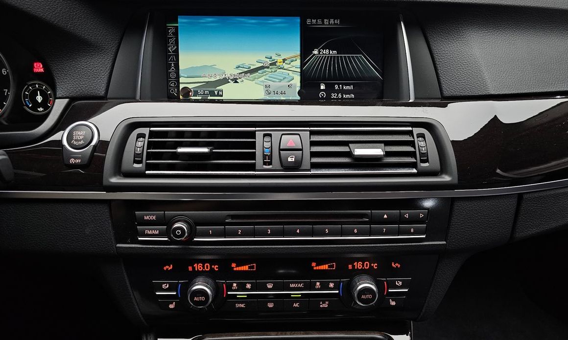 BMW 5-Series 2016