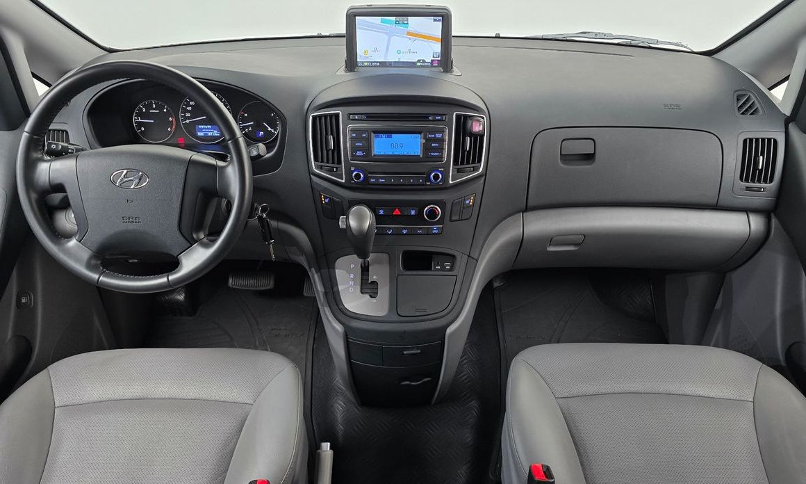 Hyundai Starex 2021