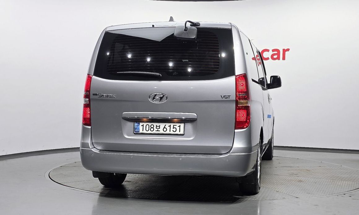 Hyundai Starex 2021