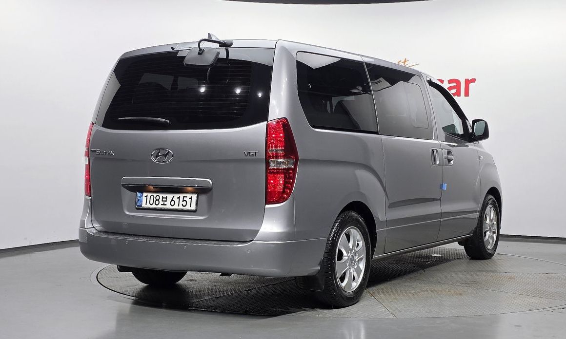 Hyundai Starex 2021