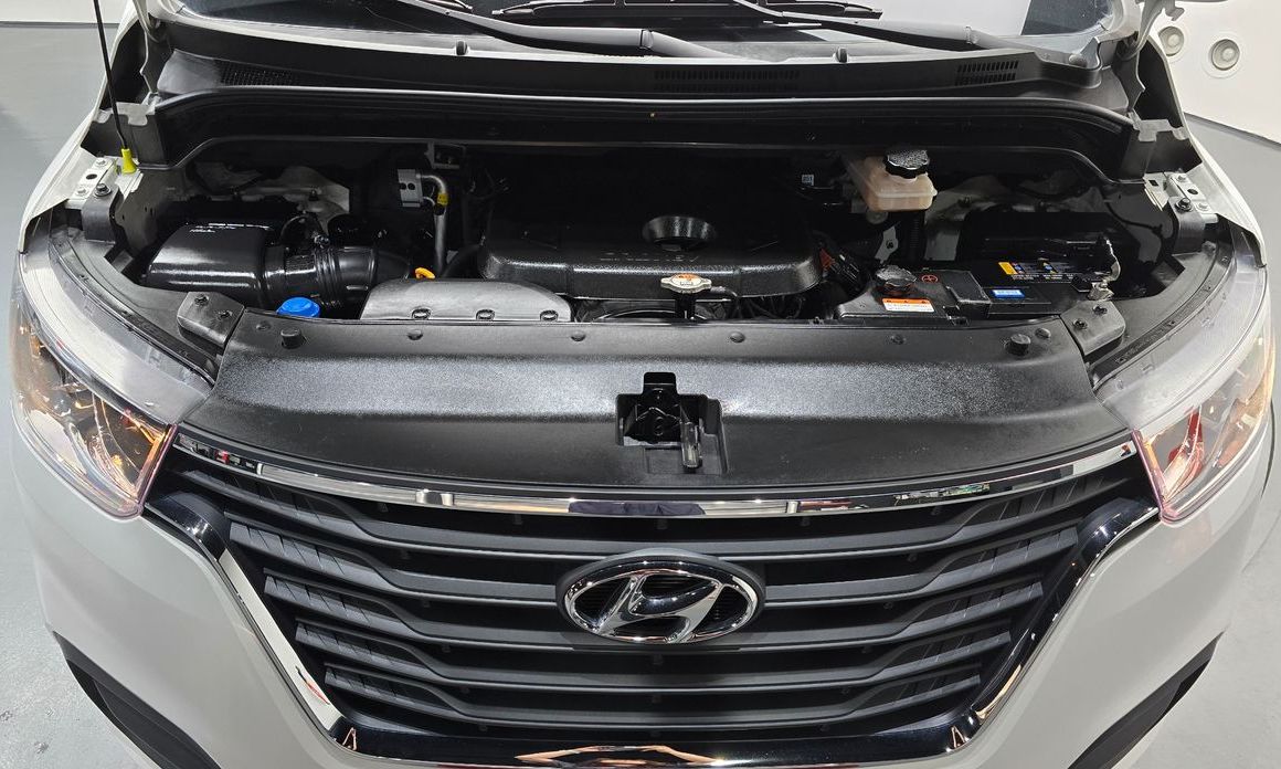 Hyundai Starex 2021