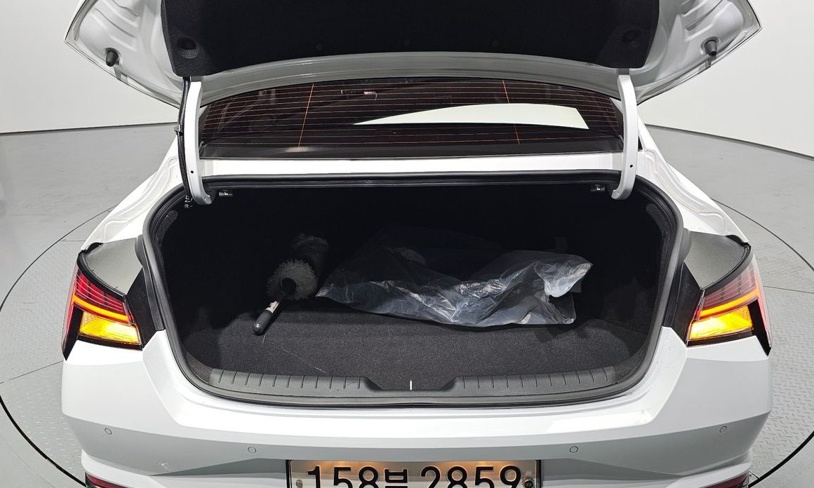 Hyundai AVANTE 2021