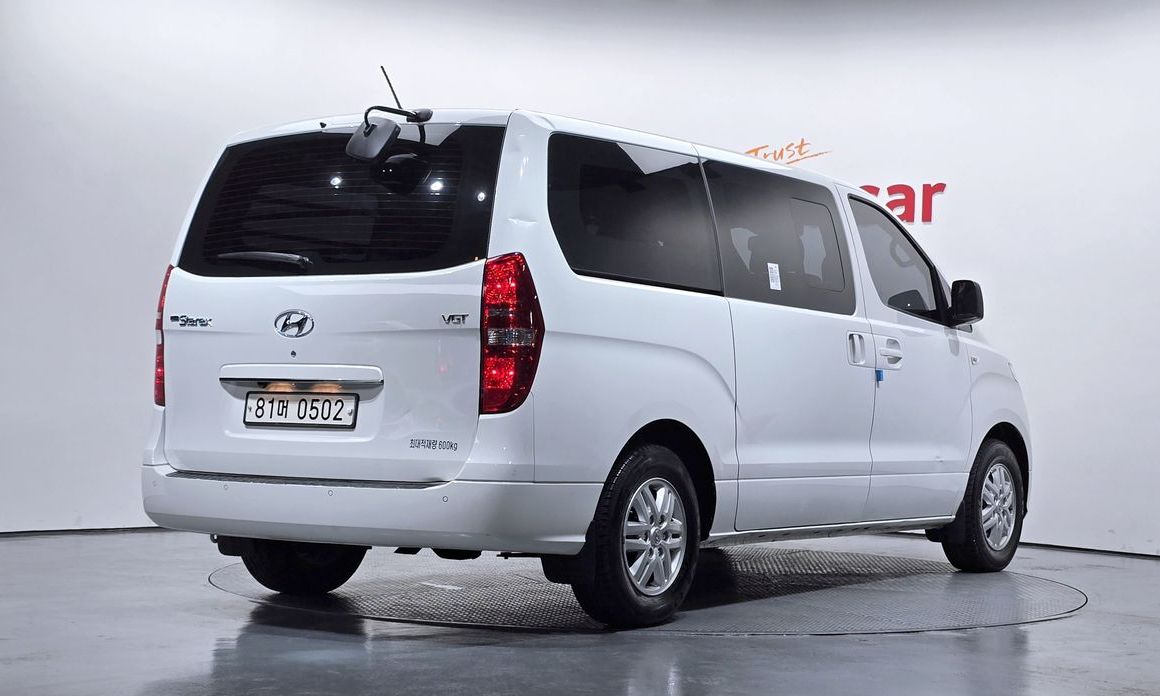 Hyundai Starex 2021