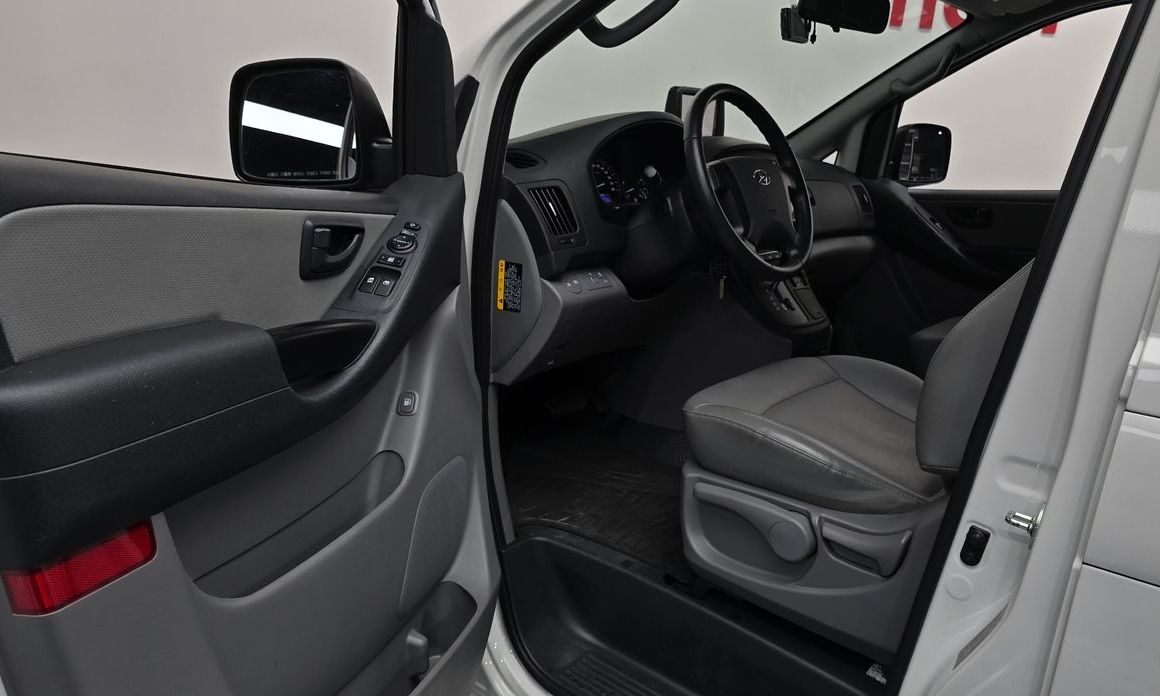 Hyundai Starex 2021