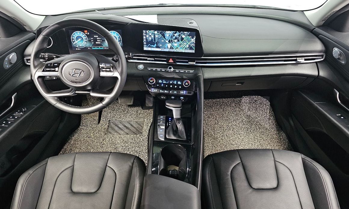 Hyundai AVANTE 2021