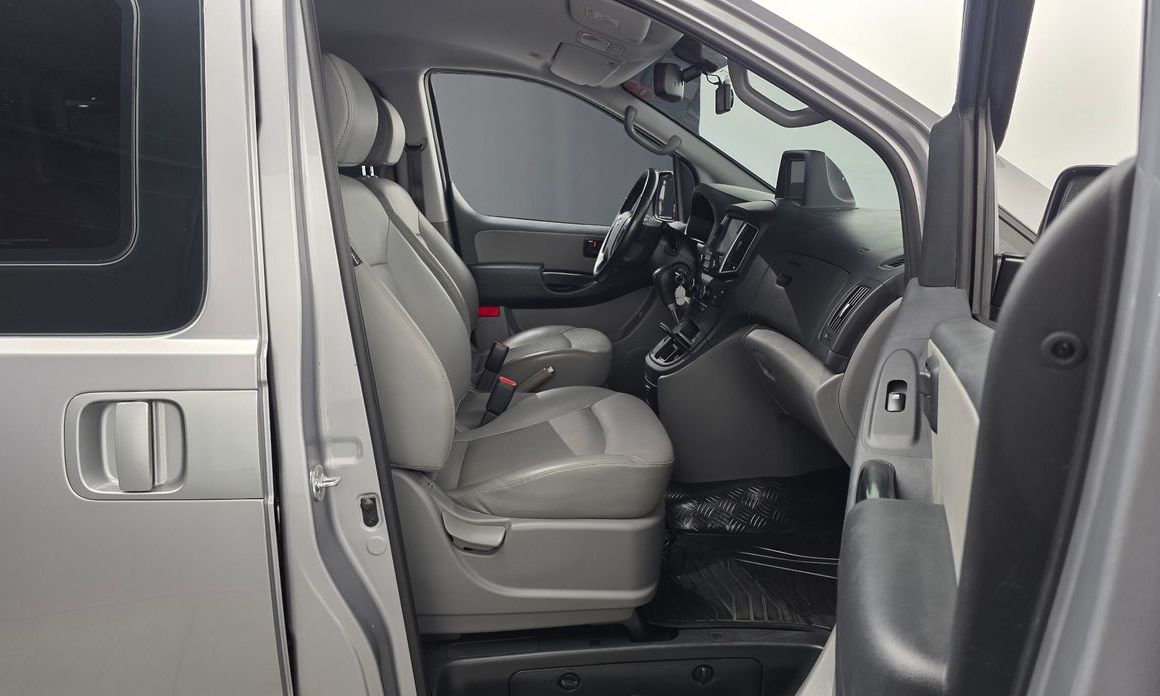 Hyundai Starex 2021