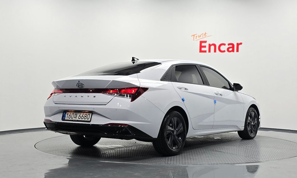 Hyundai AVANTE 2022