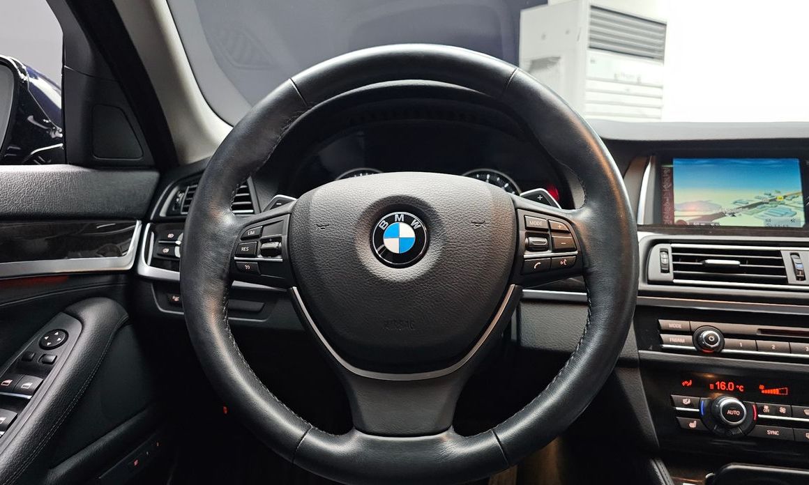 BMW 5-Series 2016
