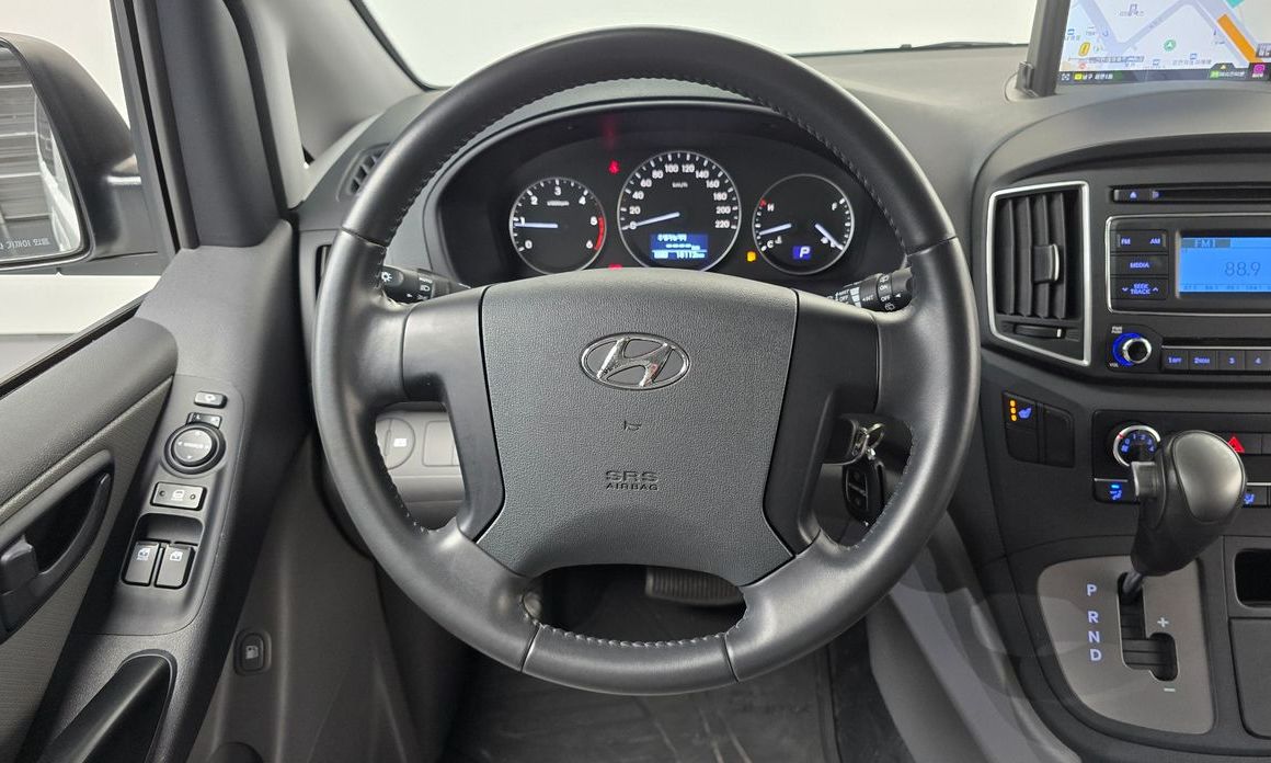 Hyundai Starex 2021