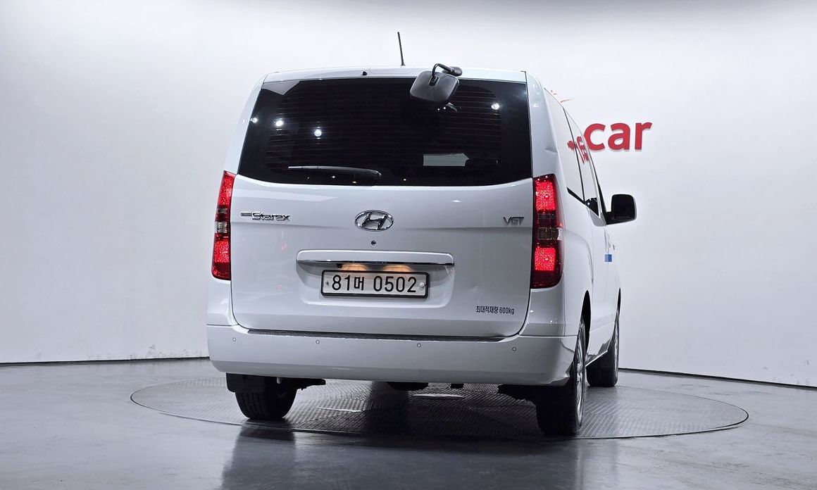 Hyundai Starex 2021