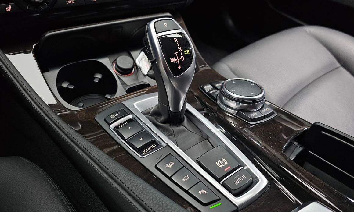 BMW 5-Series 2016