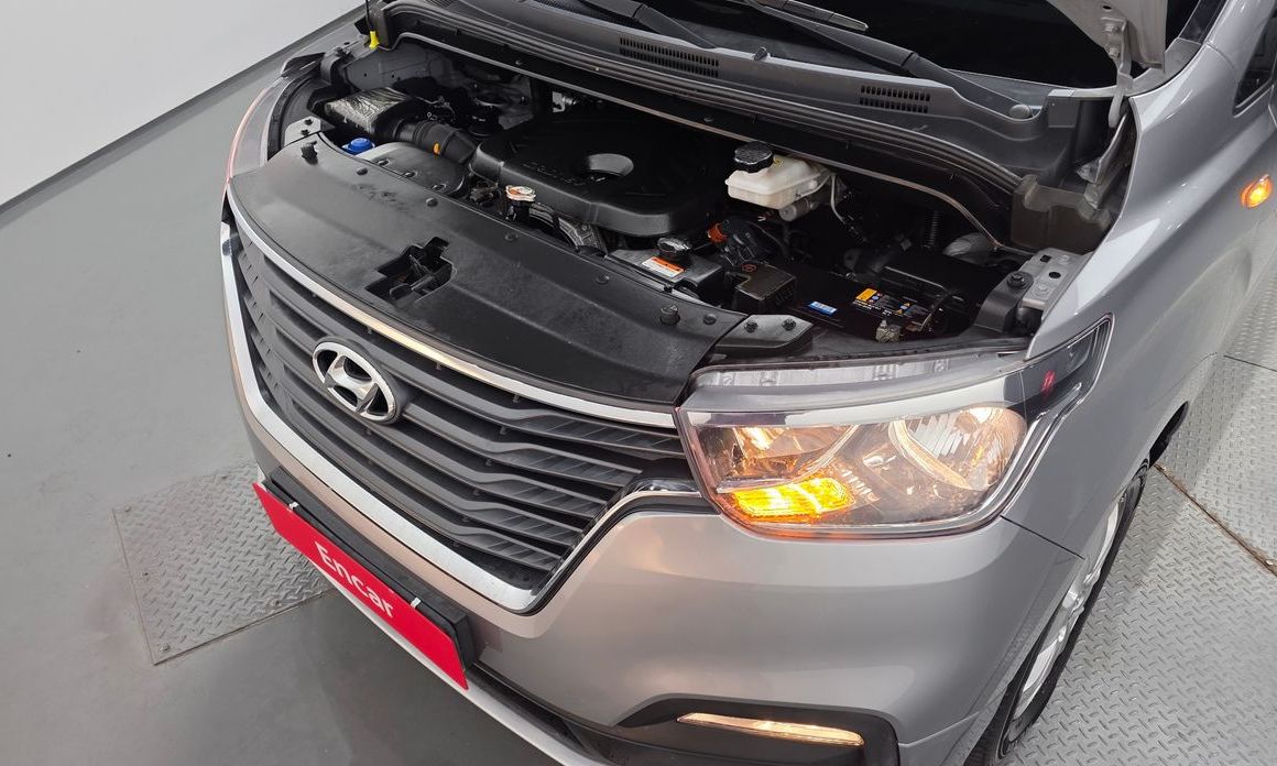 Hyundai Starex 2021