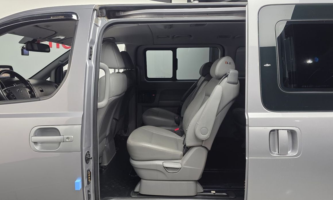 Hyundai Starex 2021