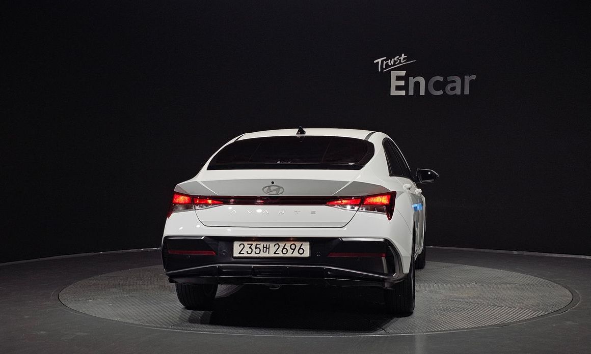 Hyundai AVANTE 2025
