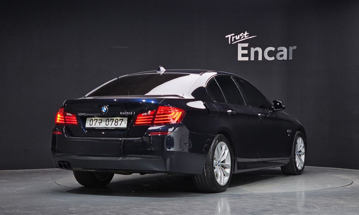 BMW 5-Series 2016
