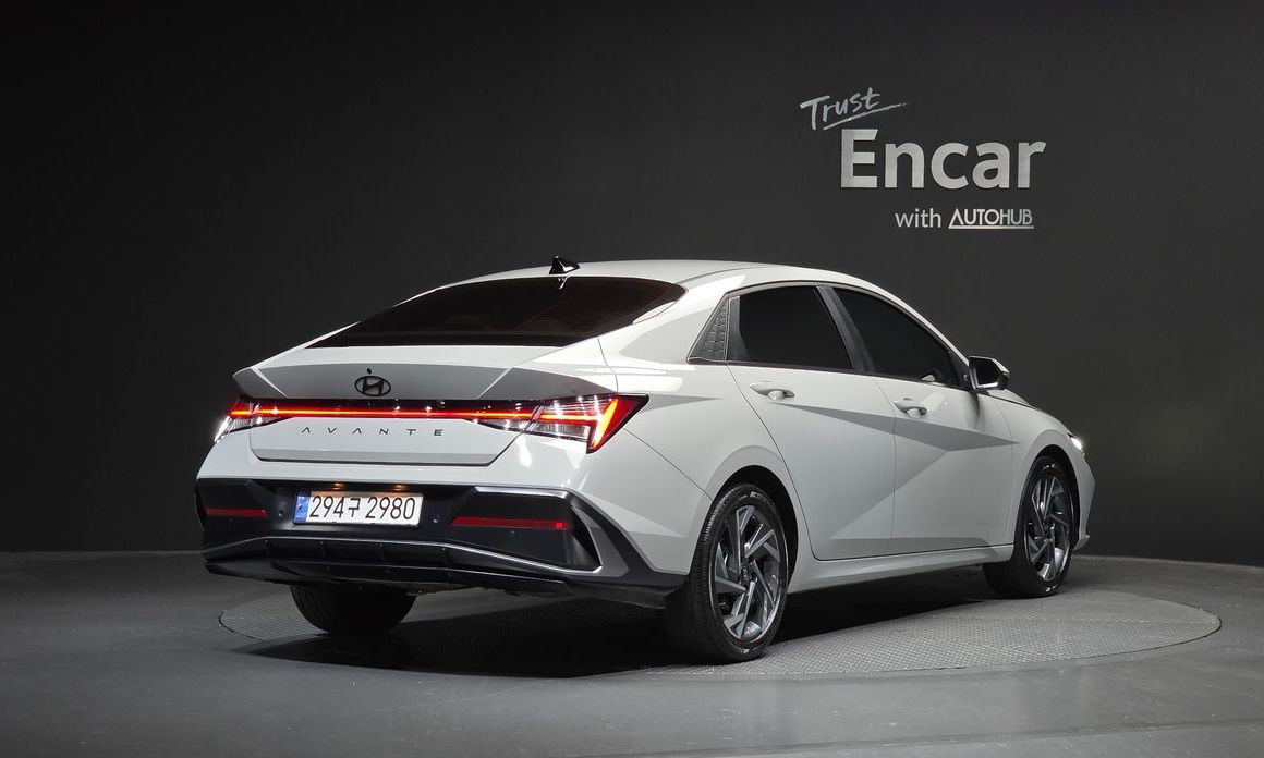 Hyundai AVANTE 2024