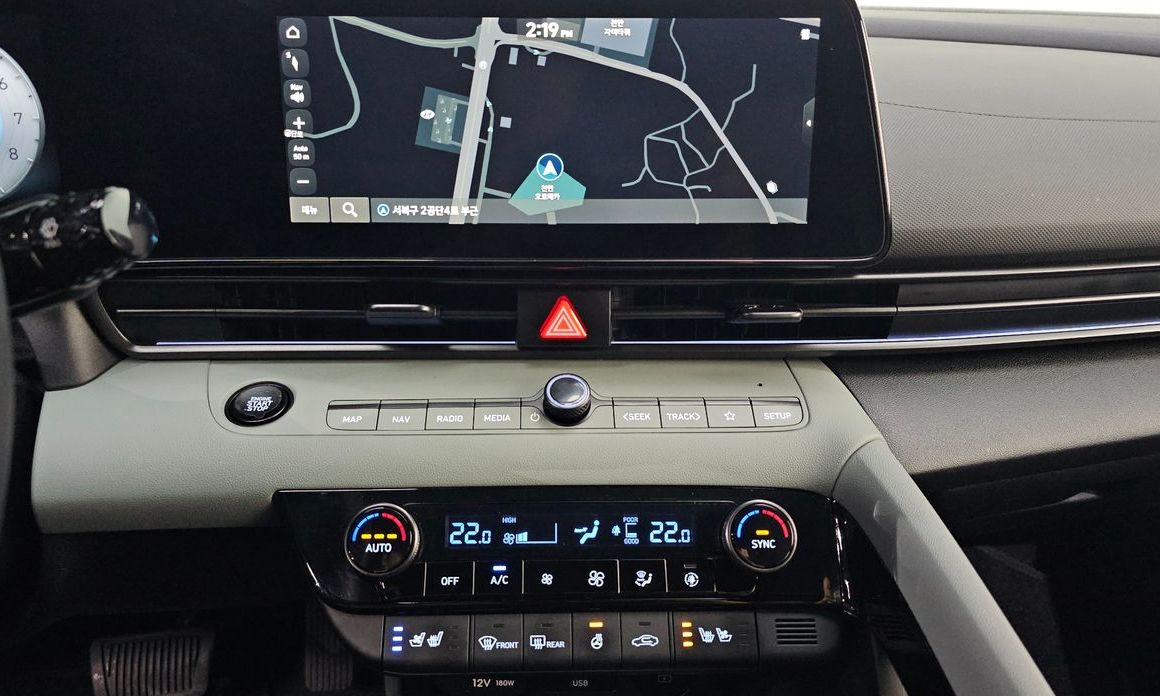 Hyundai AVANTE 2025