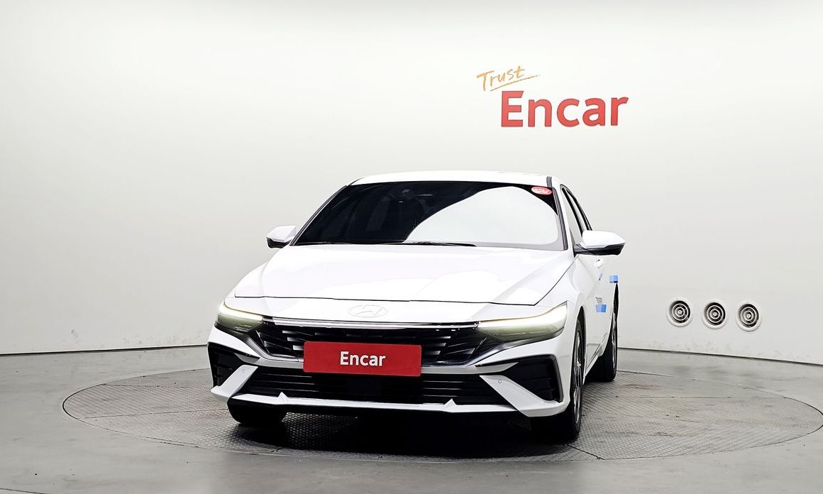 Hyundai AVANTE 2025