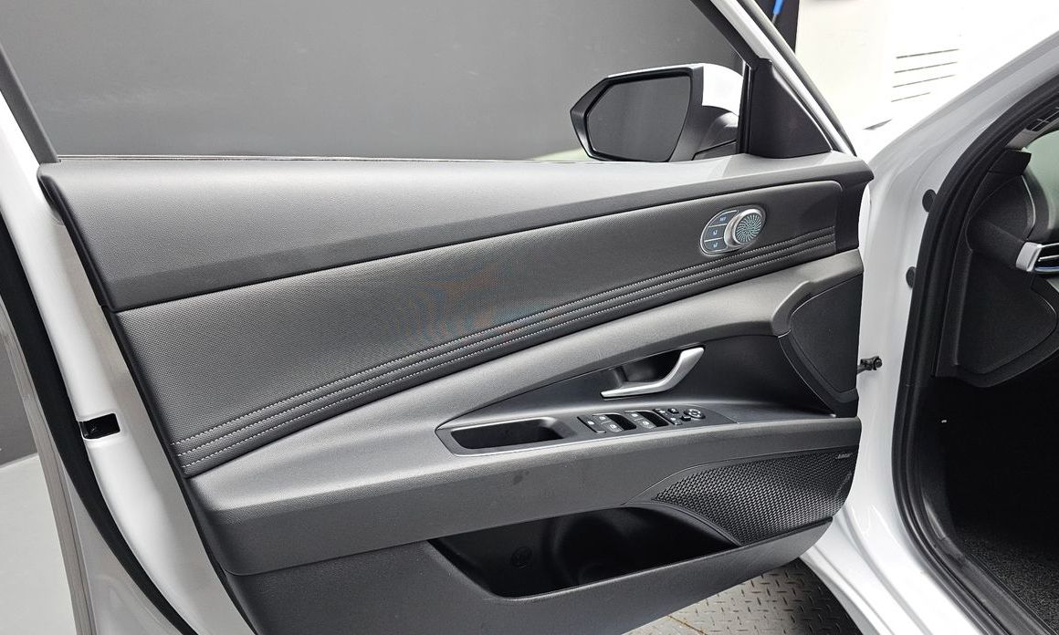 Hyundai AVANTE 2025