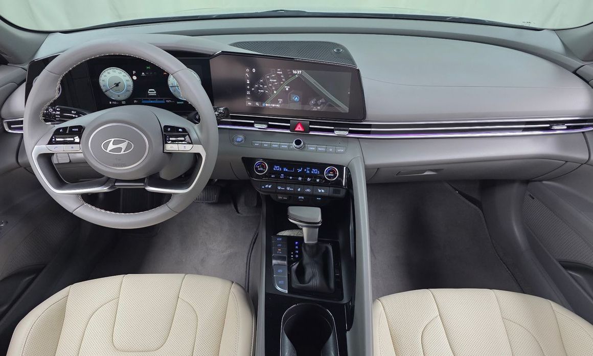 Hyundai AVANTE 2024