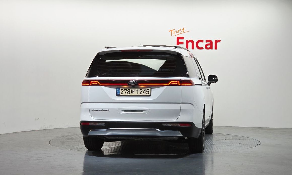 Kia Canival 2021