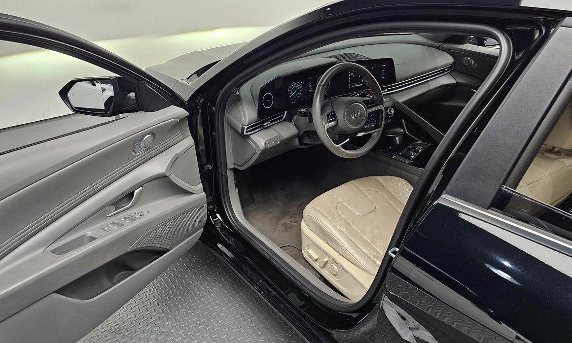 Hyundai AVANTE 2023