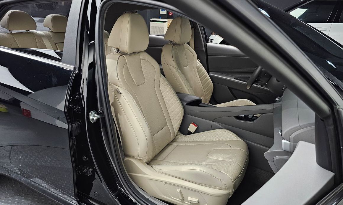 Hyundai AVANTE 2023