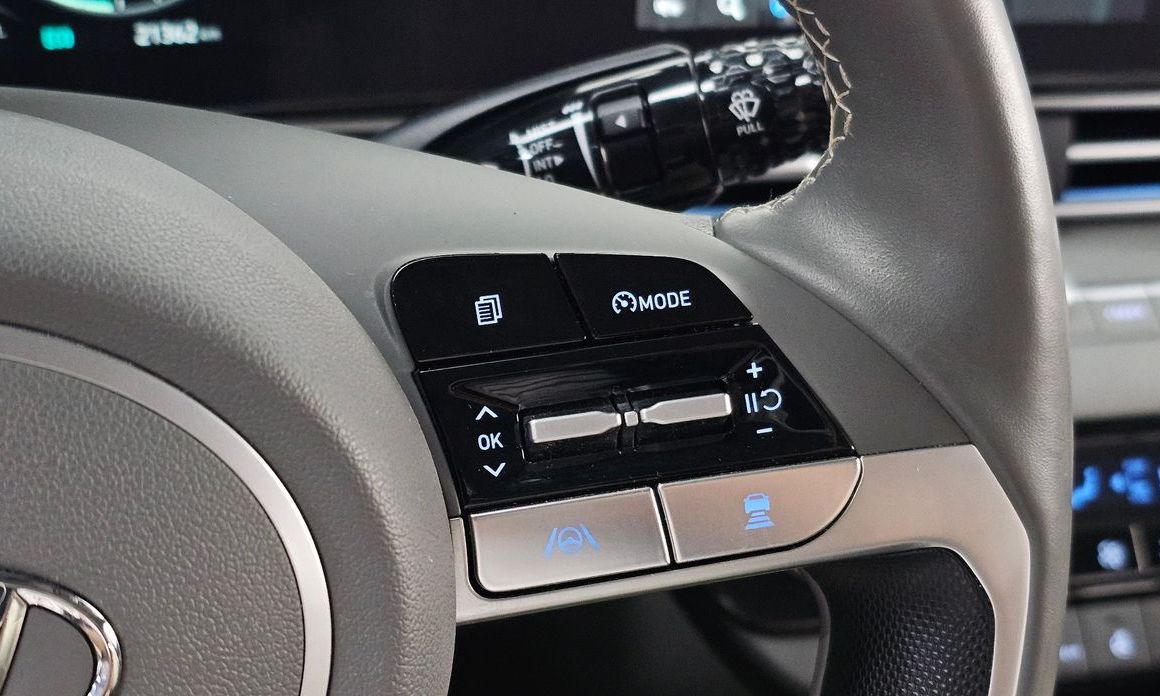 Hyundai AVANTE 2023