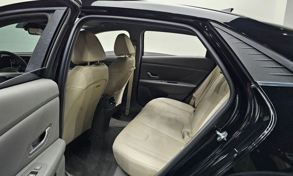 Hyundai AVANTE 2023