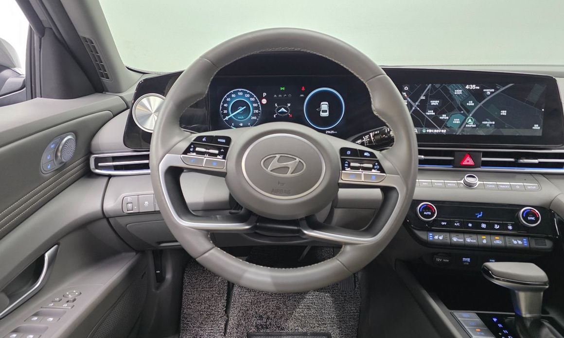 Hyundai AVANTE 2024