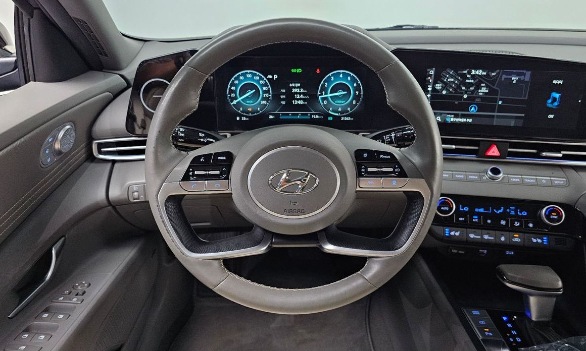 Hyundai AVANTE 2023