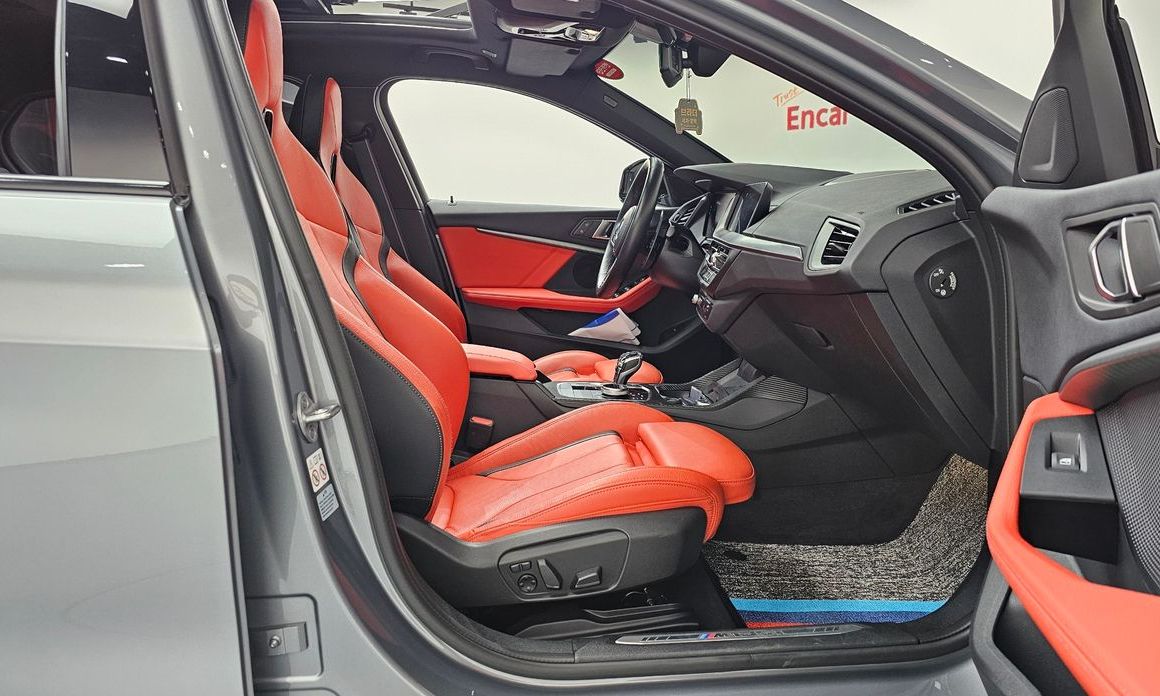 BMW 1-Series 2023