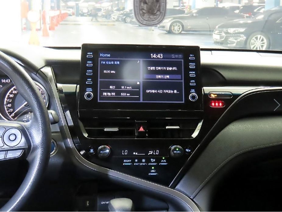 Toyota Camry 2023