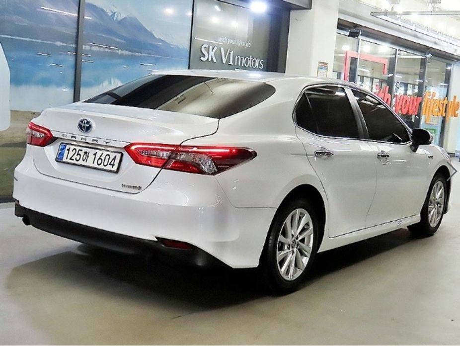 Toyota Camry 2023