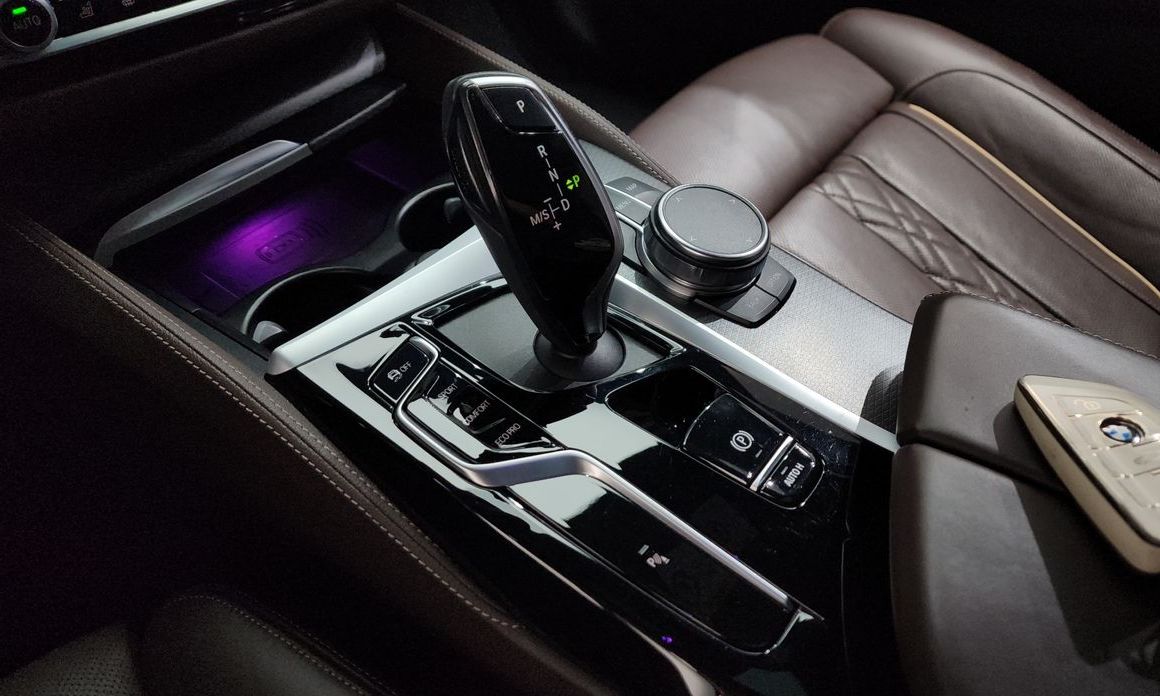 BMW 5-Series 2023