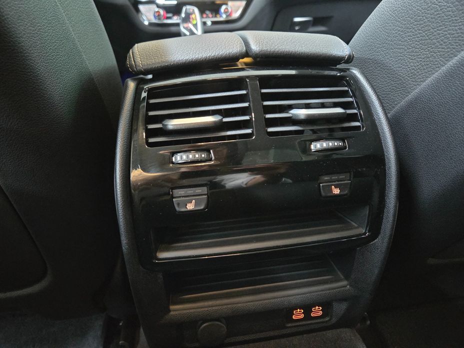 BMW 5-Series 2023