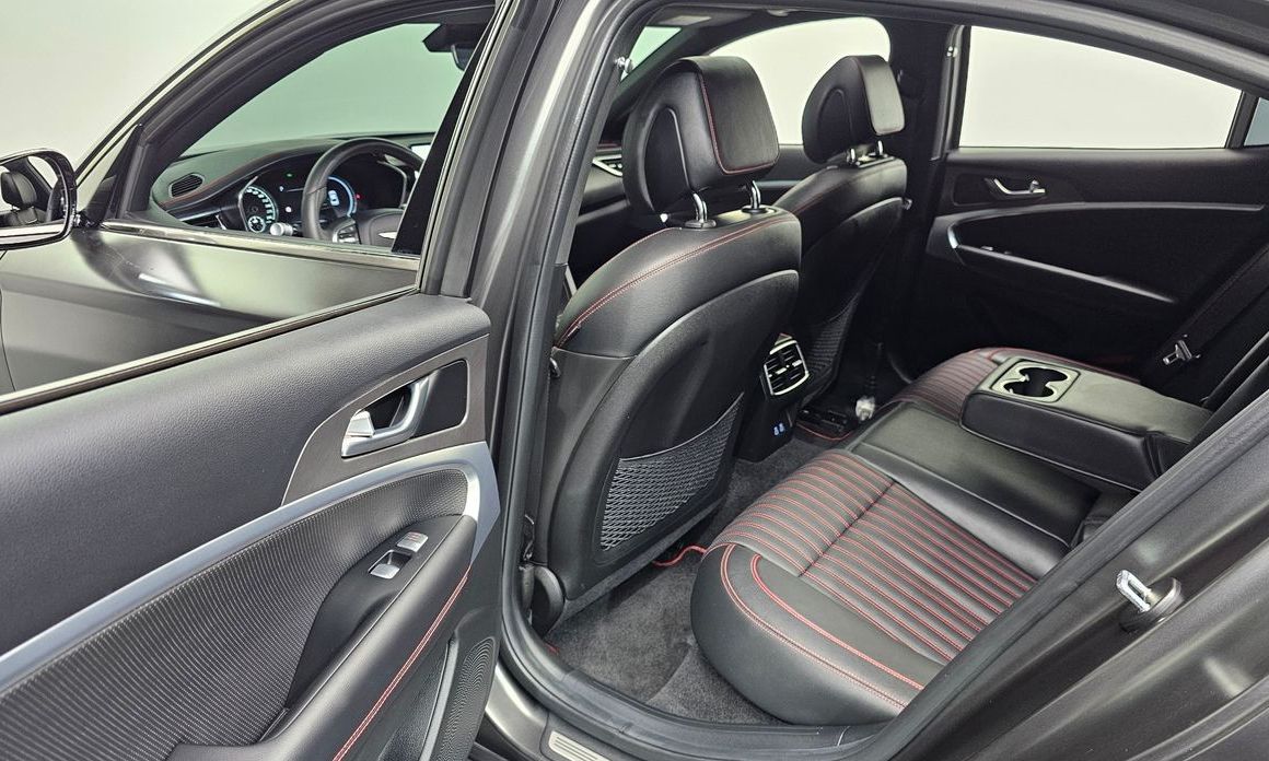 Genesis G70 2024
