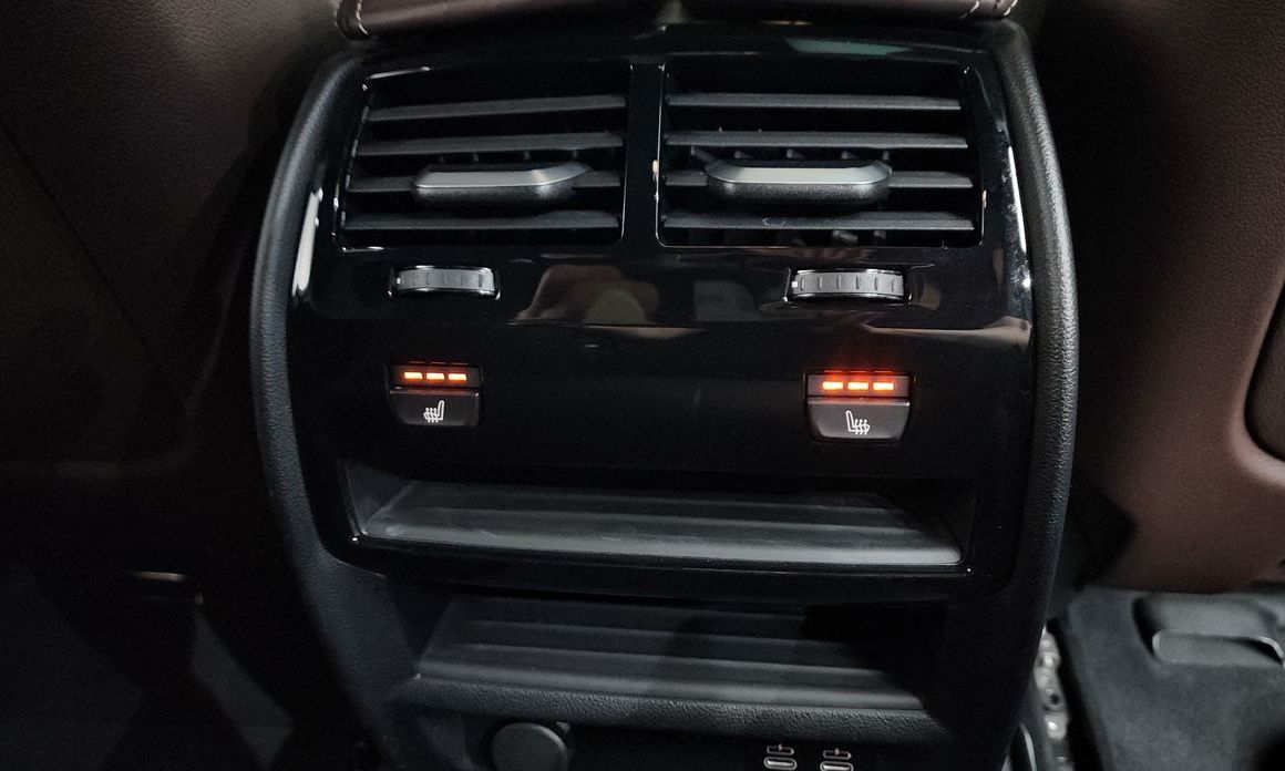 BMW 5-Series 2023