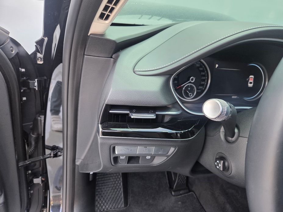 Genesis G80 2023